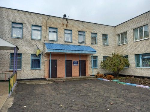 "Лисичанський дошкільний навчальний заклад (ясла-садок) №3 "Дюймовочка" "Лисичанський дошкільний навчальний заклад (ясла-садок) №3 "Дюймовочка"