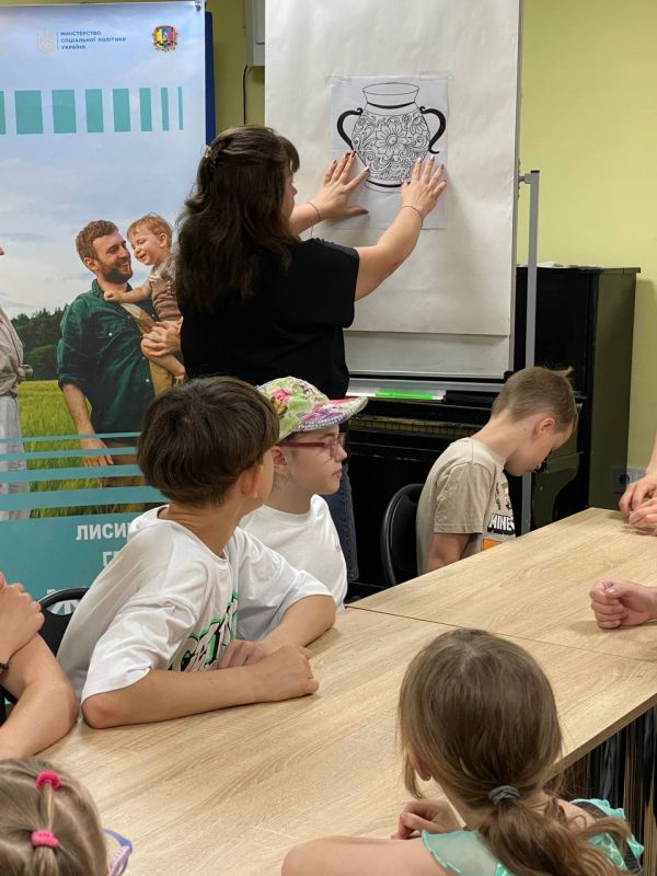 У Києві стартувала ініціатива DECIDE Summer Clubs 2026!