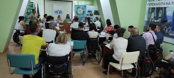 У Краматорську міська влада та громадськість говорили про архітектурну доступність
