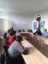 Звітує перед громадою начальник Сєвєродонецького міського відділу поліції ГУНП України в Луганській 